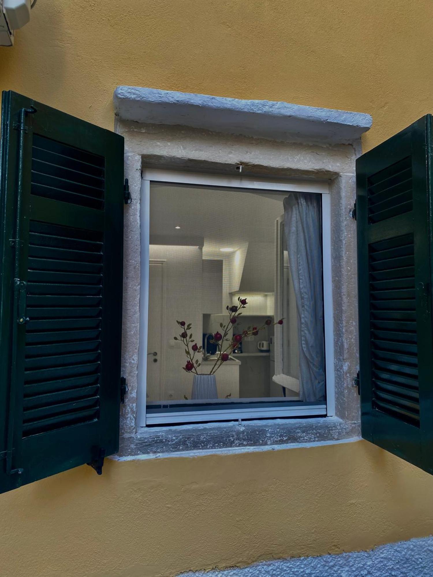 Corfu Port Art Studios Bagian luar foto