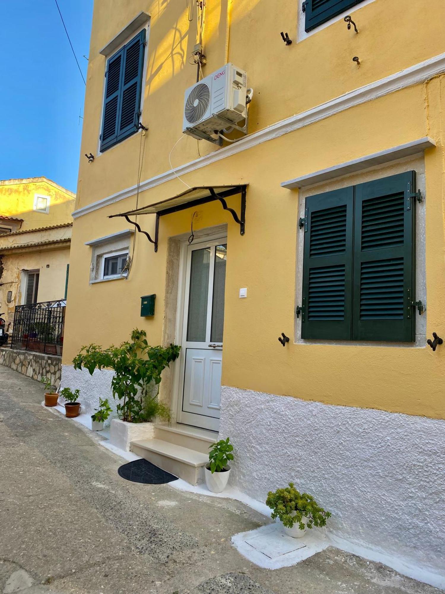 Corfu Port Art Studios Bagian luar foto