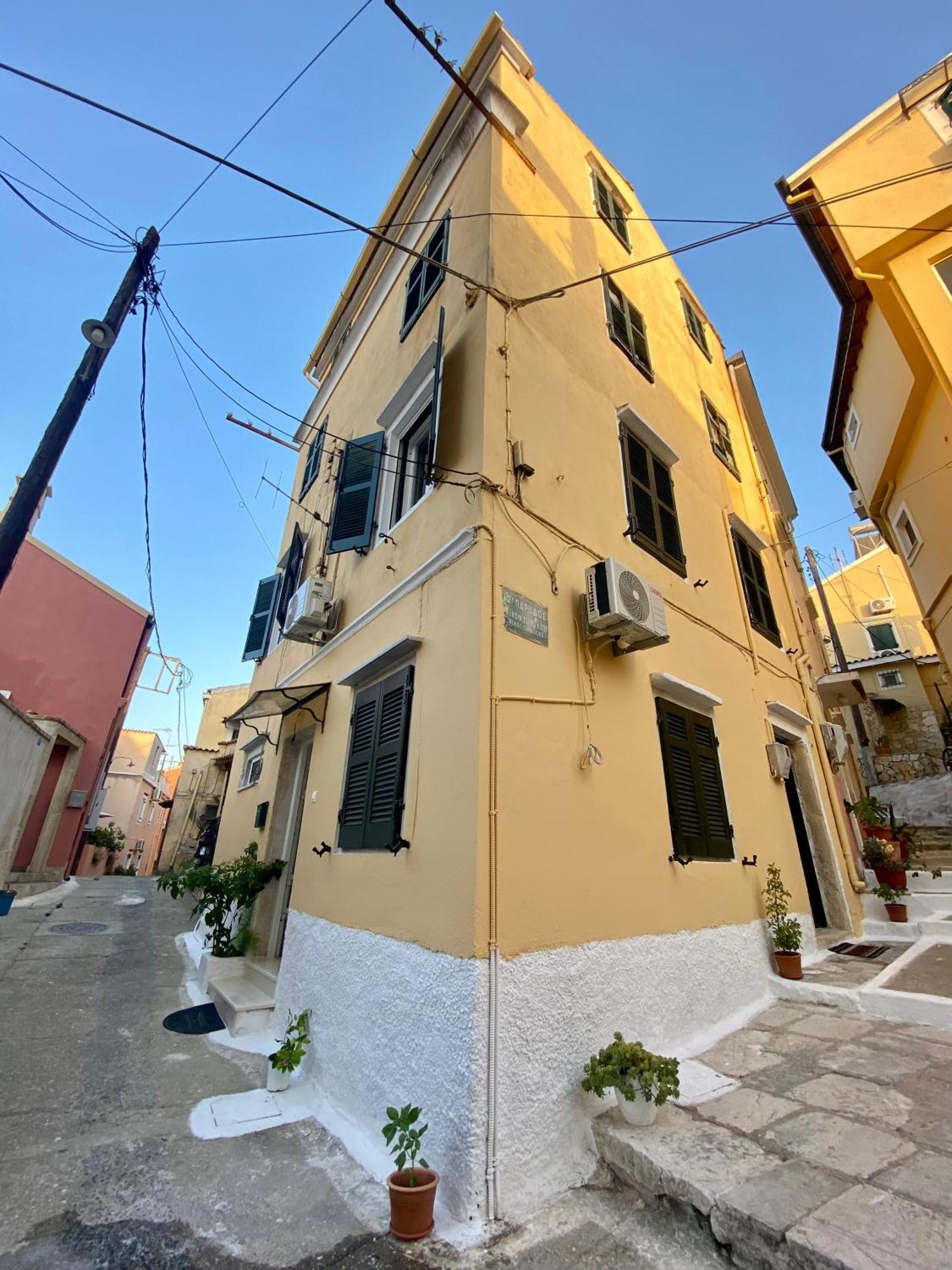 Corfu Port Art Studios Bagian luar foto