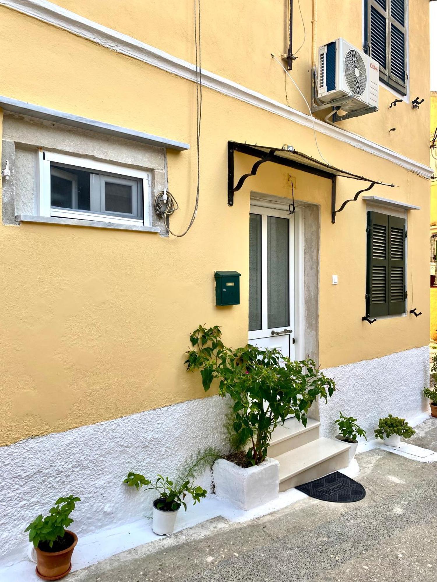 Corfu Port Art Studios Bagian luar foto